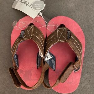 Carter’s Size 5 Boys Sandals NWT